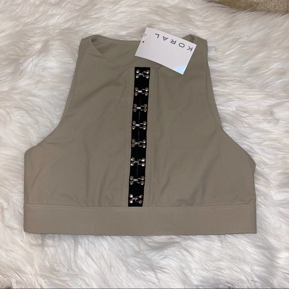 NWT Koral Tan & Black Hook & Eye Accent High Neck Sports Bra Medium - Picture 6 of 8